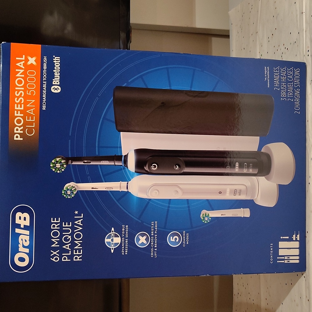 🎉HP🎉Brand New Oral B Professional Clean 5000X Rechargeable Toothbrush